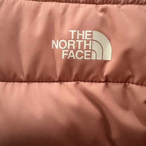 The North Face Pink Puffer Jacket - Picture 3 of 4